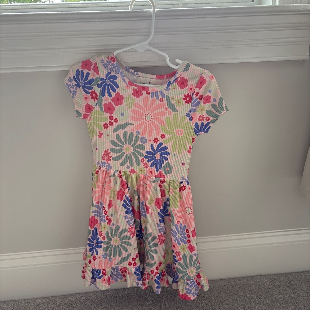 Girls 3T Dress Peek